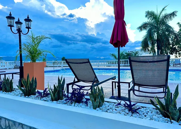 Appartement Falcon Bay - Airport Pickup Available - Gated-security *