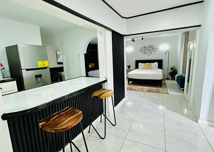 Appartement Falcon Bay - Airport Pickup Available - Gated-security